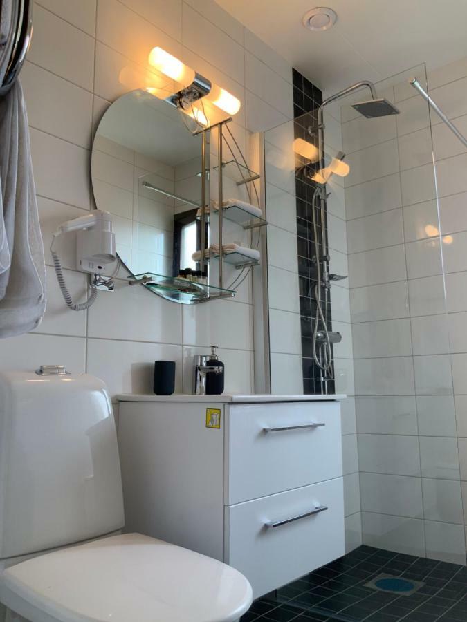 Skogsvikens Hotell Kolmarden Bagian luar foto